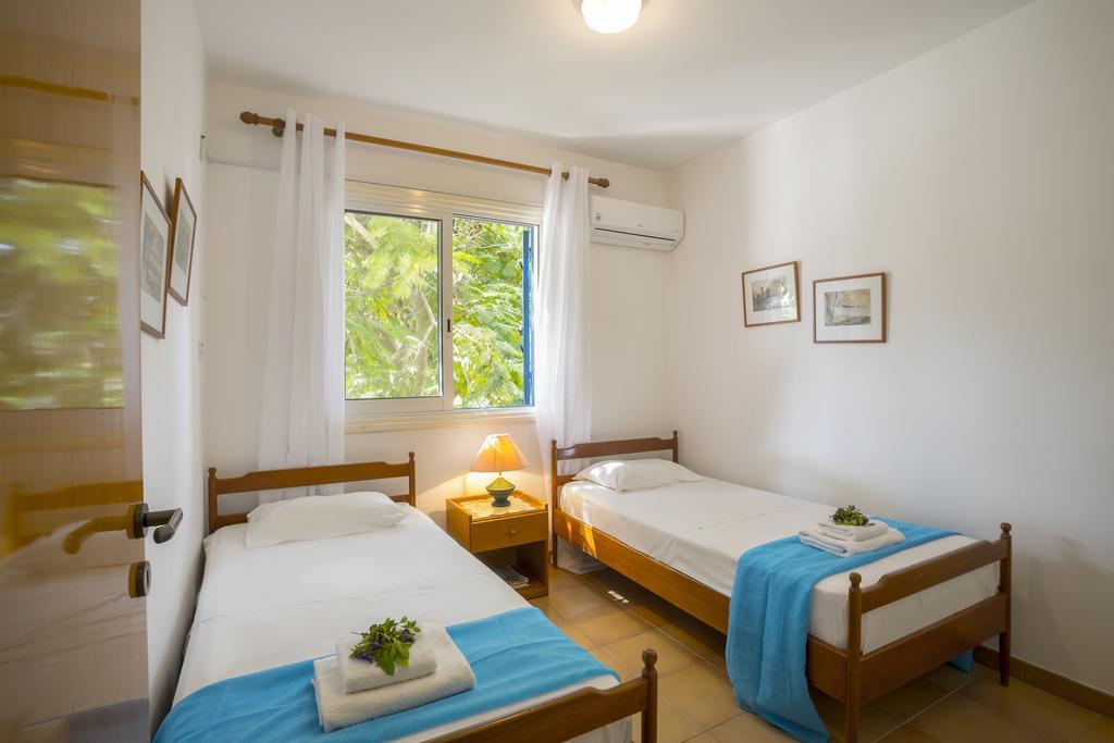 Protaras Beachfront Sirina Lina Suite Paralimni Exterior photo