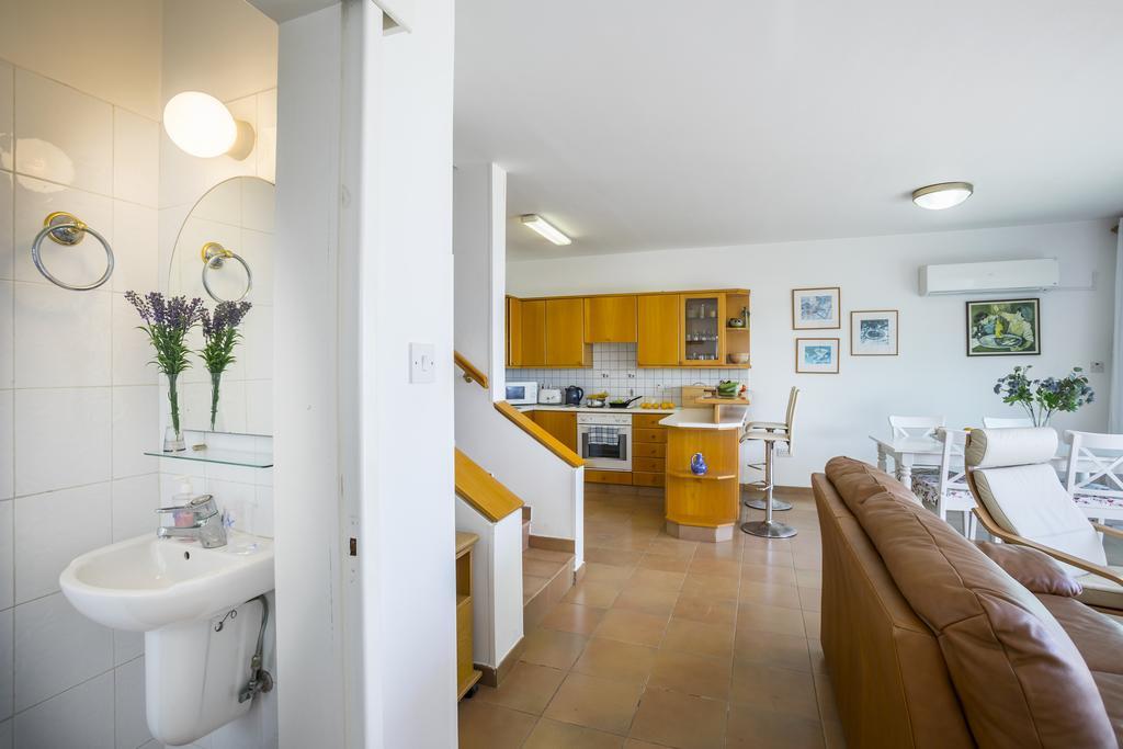Protaras Beachfront Sirina Lina Suite Paralimni Exterior photo